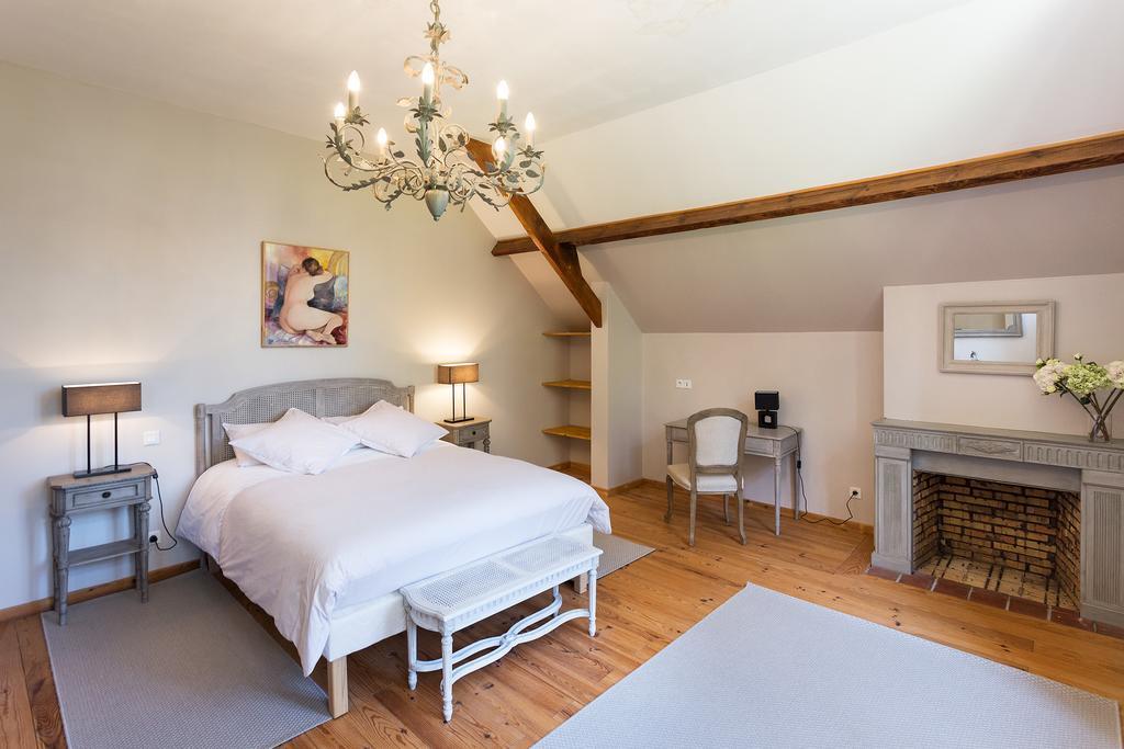 Chambres D'Hotes La Chance Au Roy Aigneville Exteriör bild